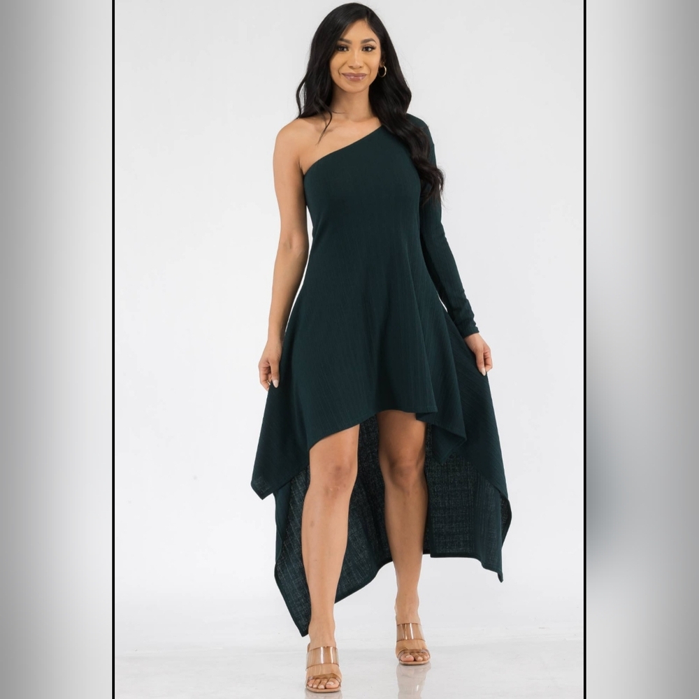 Elegant One-Shoulder Emerald Green Dress